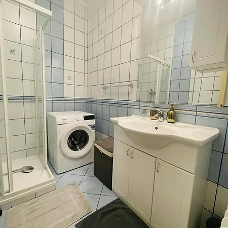 2 Bdr In Historic Center Apartamento Bratislava